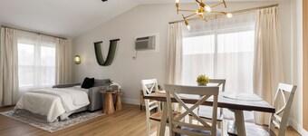 The Modern Haven-3 beds, excellent location in peaceful Loves Park