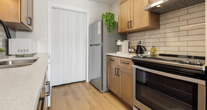 The Modern Haven-3 beds, excellent location in peaceful Loves Park