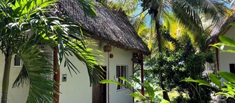 Xanthus Hotel Bacalar : cabañas con a/c y cocina a orillas de lago, 4