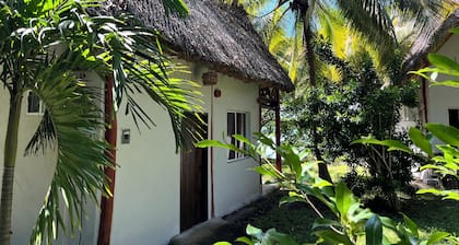 Xanthus Hotel Bacalar : cabañas con a/c y cocina a orillas de lago, 4