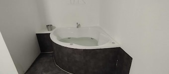 Comfortable, elegant and functional rooms