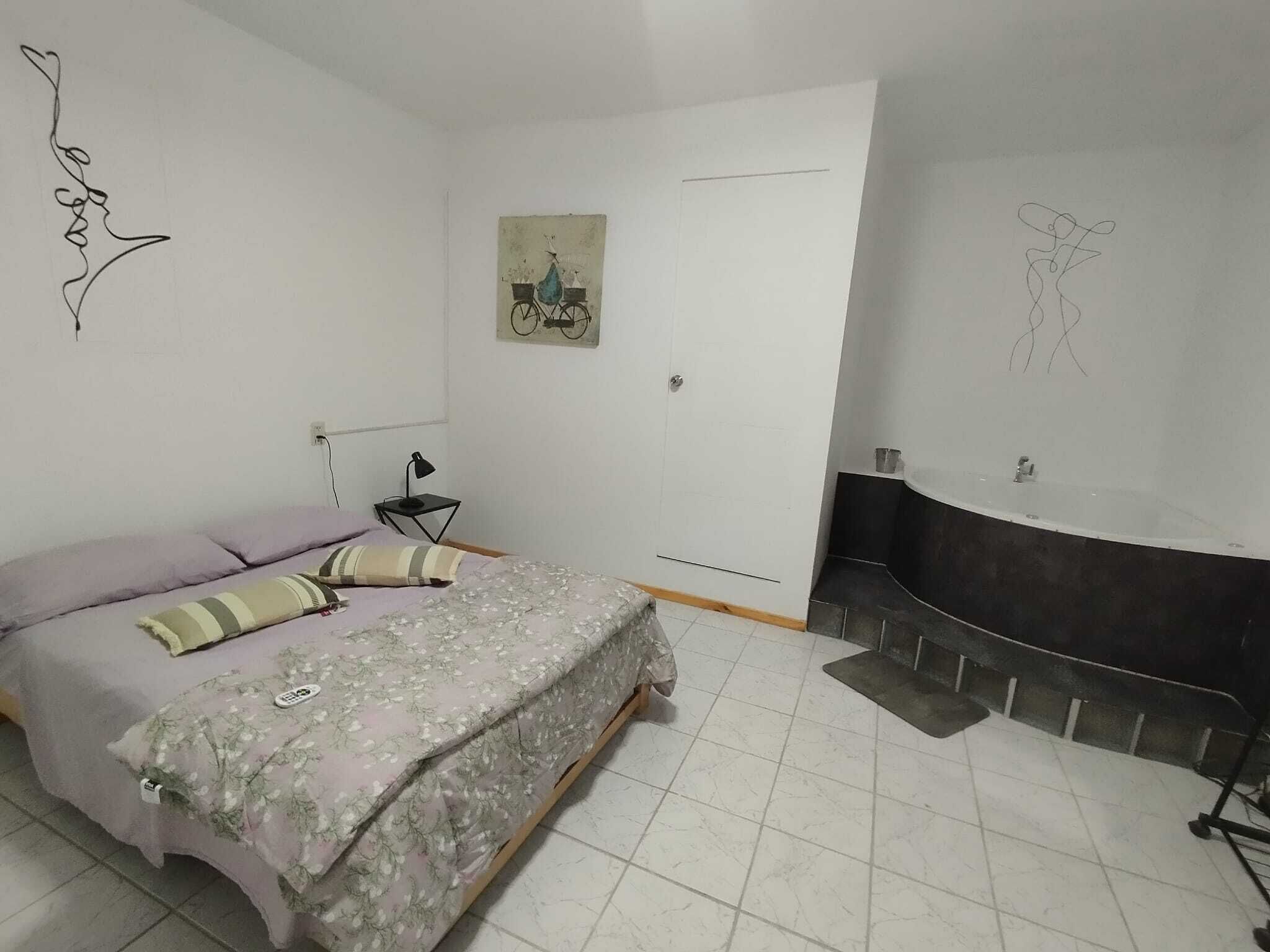 5 habitaciones, wifi y ropa de cama 