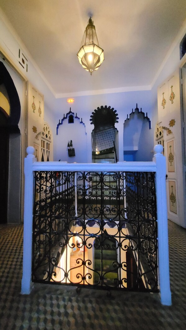 Front of property - Hotel Gernika (Chefchaouen)