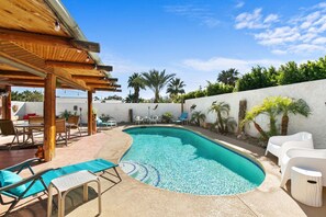 Beheizter Pool