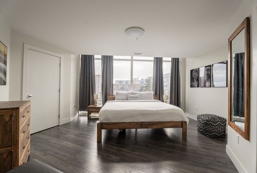 Halifax - Icon Bay 3B1B