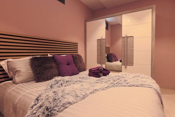 Villa | 4 chambres, accĂšs au Wi-Fi (inclus), literie fournie