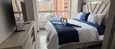 1 habitación, tabla de planchar con plancha, wifi y ropa de cama