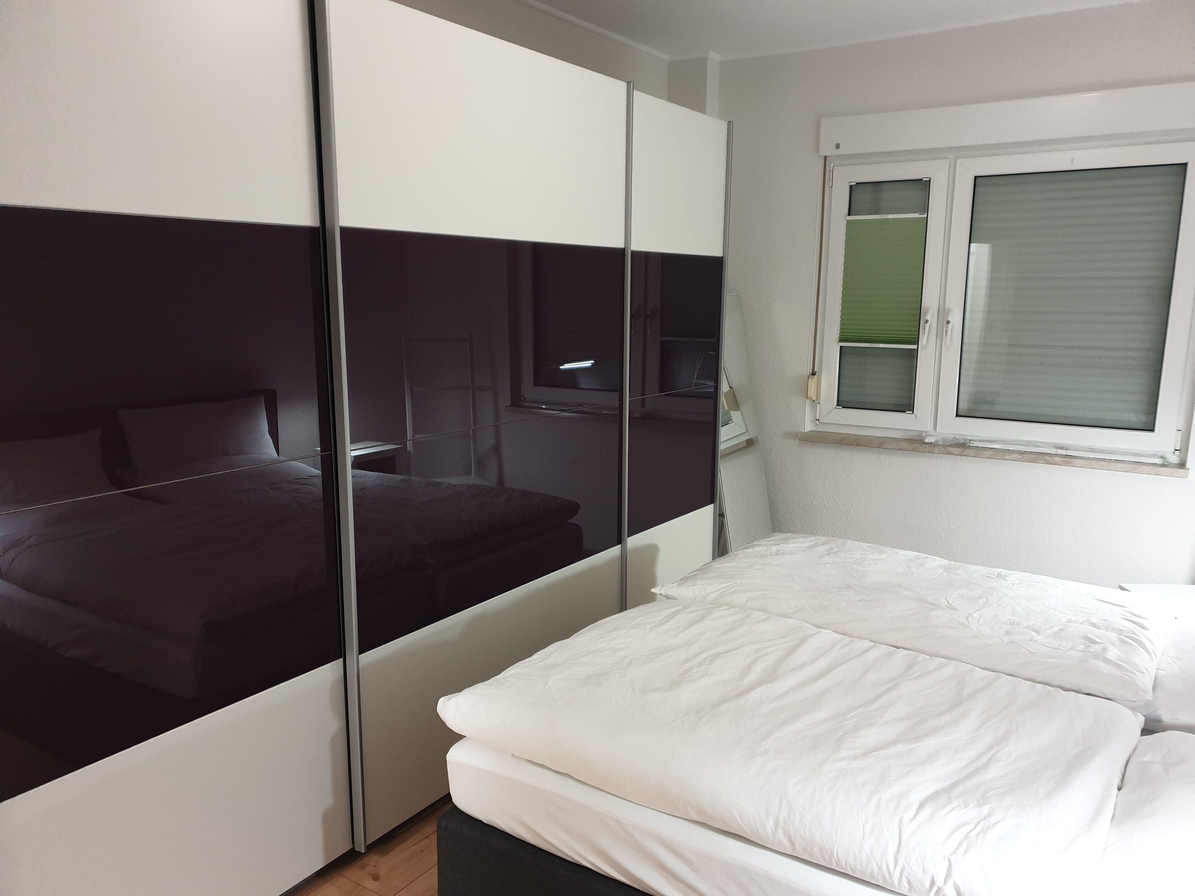 1 habitación, escritorio, tabla de planchar con plancha y wifi gratis 