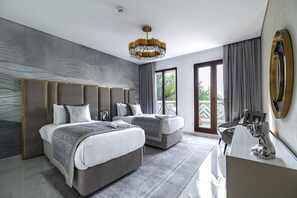 4 bedrooms, in-room safe, iron/ironing board, free WiFi