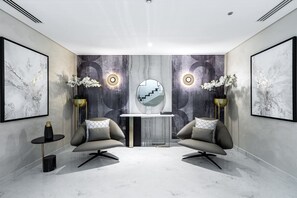 Lobby - Startling 4BR Villa With Sea View (Dubai)