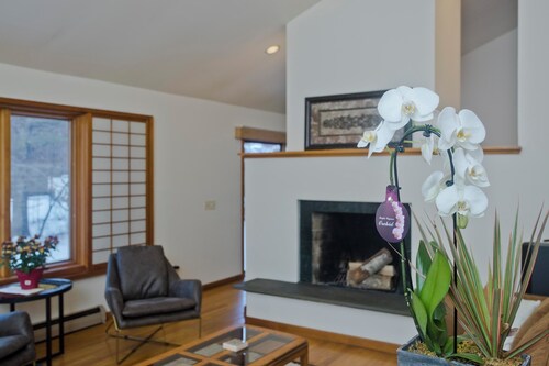 Luxury Retreat inAmherst