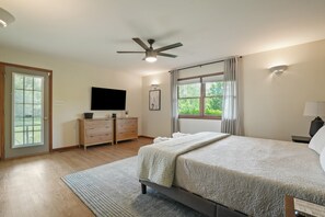 3 bedrooms, free WiFi, bed sheets