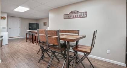 Deer Ridge Lodge | Hocking Hills, Sleeps 26, Pool