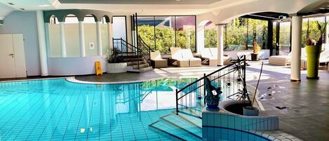 Indoor pool, outdoor pool