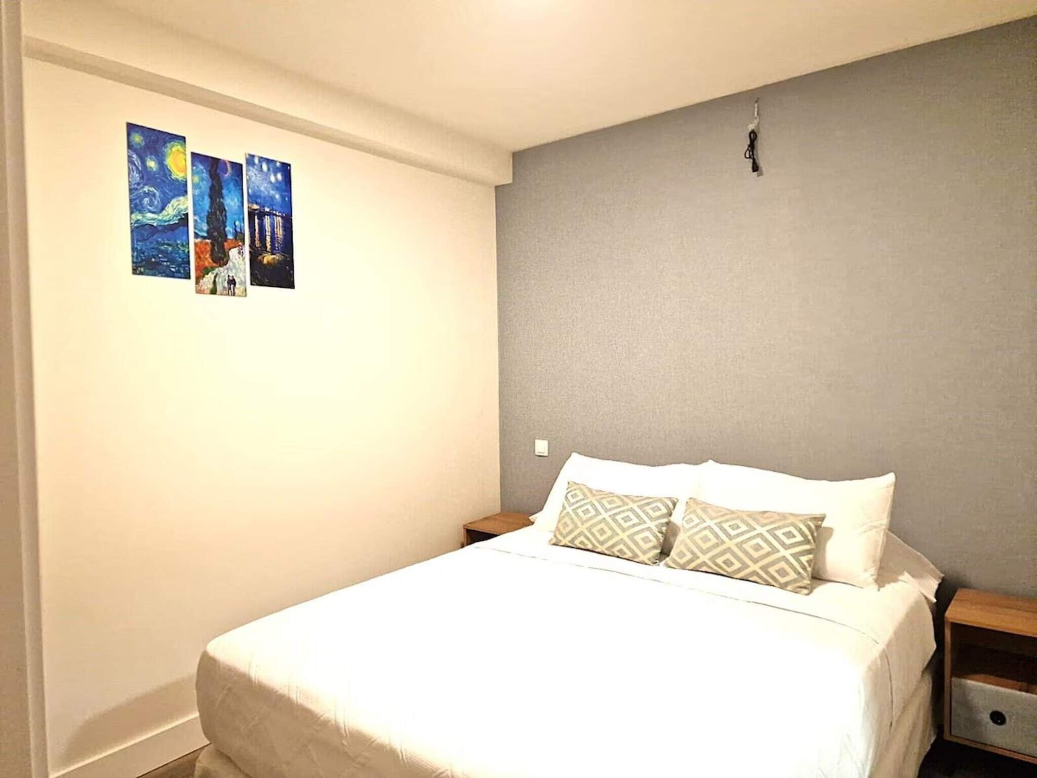 2 camere, ferro/asse da stiro, Wi-Fi gratuito