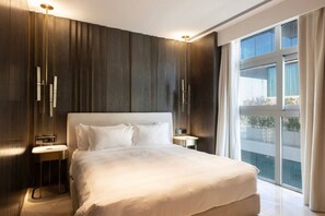 2 soverom, skrivebord, strykejern/-brett og wi-fi