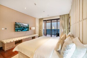 2 bedrooms, desk, WiFi - Luxury 2BR at Anantara Burj View (Dubai)