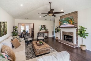 TV, fireplace, table tennis, books