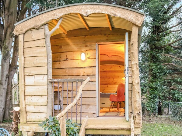 Exterior - Shepherds Hut One - UK48784 (Rhosmeirch, near Benllech)