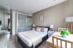 1 chambre, fer et planche à repasser, Wi-Fi gratuit, draps fournis