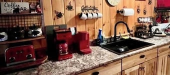 Dog Friendly đŸ Sleeps 8 âą Near North Conway & Kancamangus Hwy.