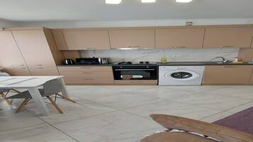 Appartement, 1 chambre, accessible aux personnes à mobilité réduite, fumeur | Cuisine privée