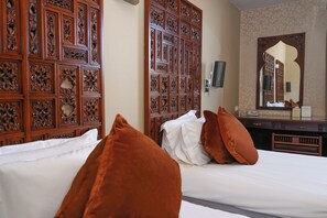 ห้องดีลักซ์ทวิน, ระเบียง, วิวภูเขา | ตู้นิรภัยในห้องพัก, ผ้าม่านกันแสง, เตารีด/โต๊ะรีดผ้า, Wi-Fi ฟรี