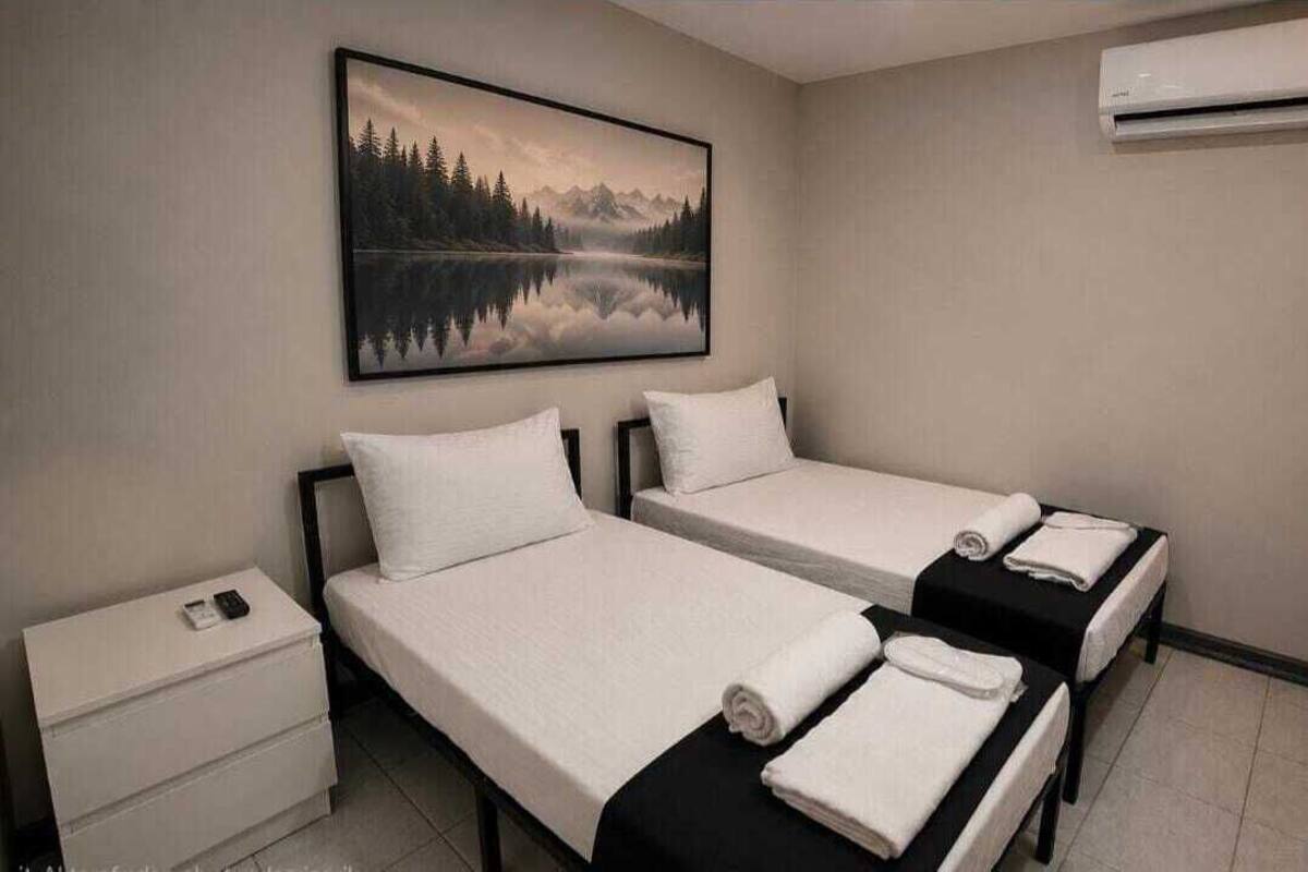 Shared Dormitory, City View | Bathroom | Shampoo, toilet paper