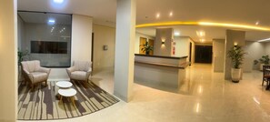 Reception - Izzy Hotel (Uberlandia)