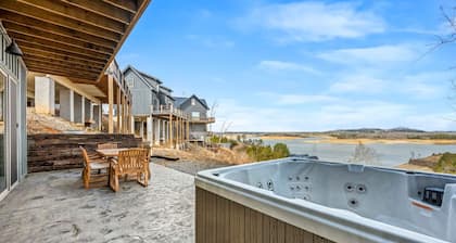NEW Lake Cabin Sleeps 14 Indoor Pool Hot Tub