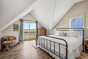 Suite | 5 bedrooms - NEW Lake Cabin Sleeps 14 Indoor Pool Hot Tub (Sevierville)