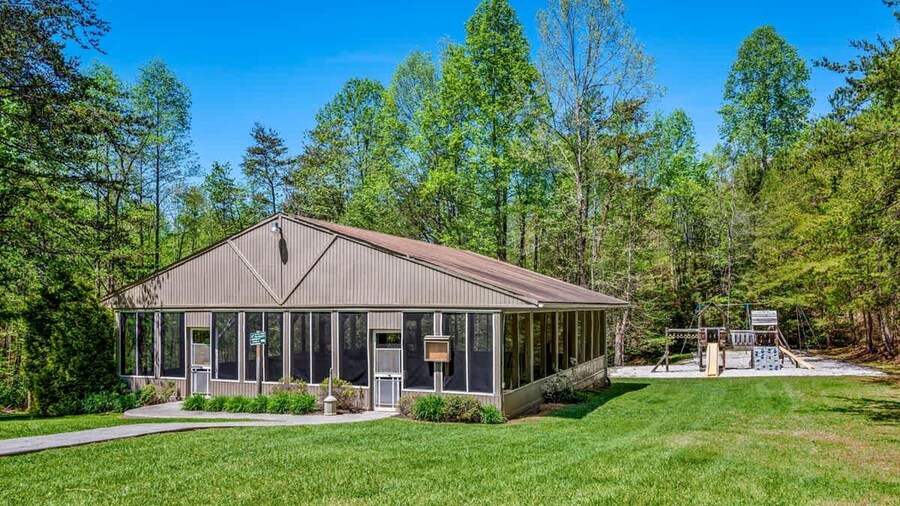 Mountain Views Full Kitchen Indoor Pool Access