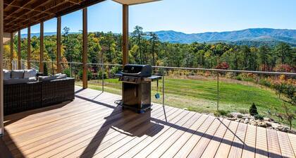 Sleeps12 Pet Friendly 2 Hottubs Views Full Kitchen