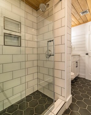 House | 1 bedroom - Indoor Pool Access Full Kitchen Mountain Views (Gatlinburg)