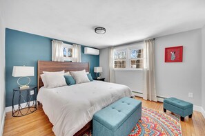 3 bedrooms, iron/ironing board, travel cot, WiFi