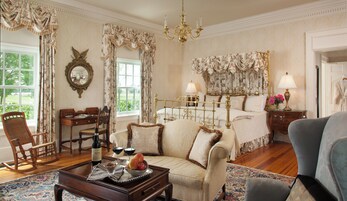 Caja de seguridad en la habitación y decoración personalizada 