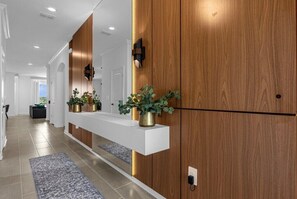 Interior - 7 Bedrooms / 5 Bathrooms / Champions Gate (8908TW) (Davenport)