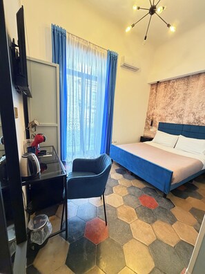 Desk, soundproofing, free WiFi - Dimora San Lorenzo (Taranto)