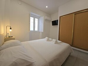 3 bedrooms, free WiFi, bed sheets