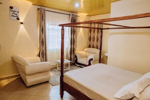 3 chambres, fer et planche à repasser, Wi-Fi, draps fournis