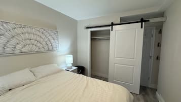 3 slaapkamers, een bureau, een strijkplank/strijkijzer, gratis wifi