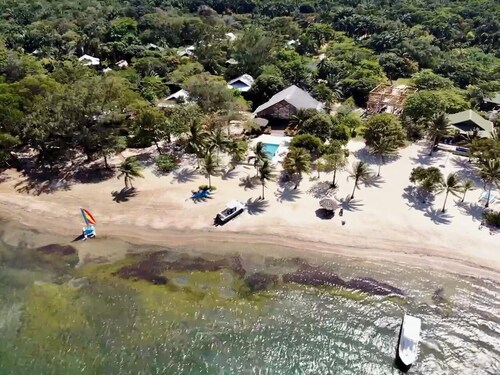 Jungle HideAway Beach House! Pool, Cabana, Palapa, Resort Amenities, & More!