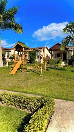 Children’s area - Beautiful and cozy house! (Novo Gravatá Gravatá)