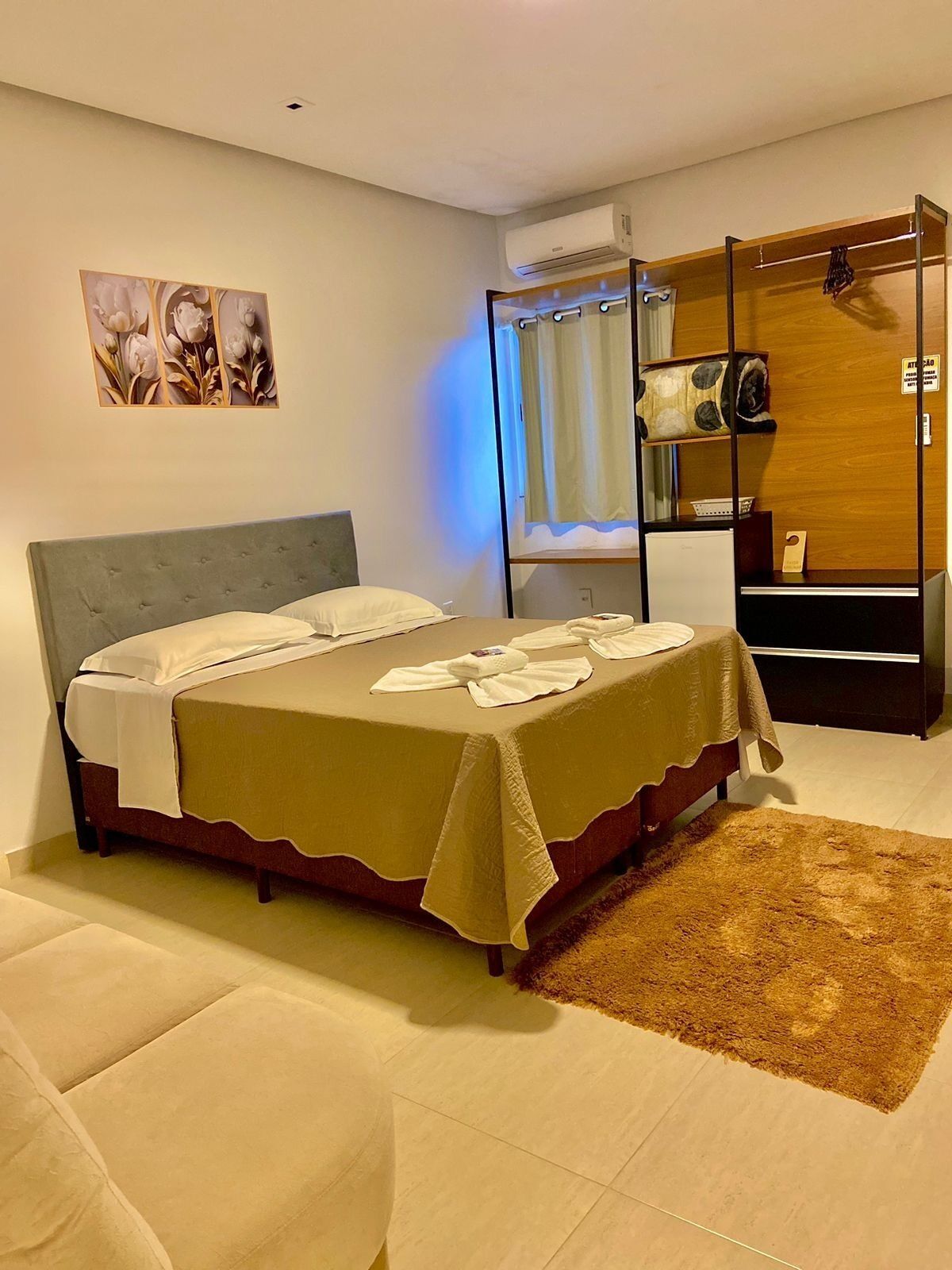 9 quartos, Wi-Fi, roupa de cama