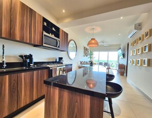 Fridge, microwave, oven, coffee/tea maker