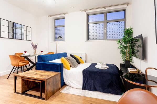 2 chambres, fer et planche à repasser, Wi-Fi gratuit, draps fournis