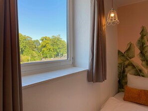 Chambre Double, vue ville | Bureau, fer et planche à repasser, Wi-Fi gratuit