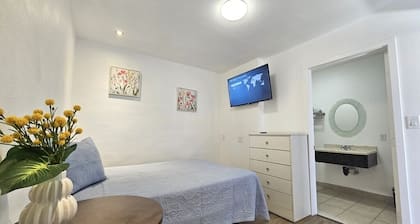 Charming Motel with WiFi and AC in lovely Inyokern, perfect to stop and rest.