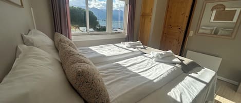 Double Room, Partial Sea View | Individually decorated, individually furnished, free WiFi