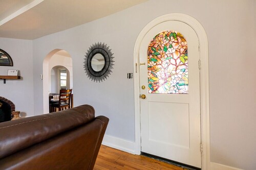 Quiet, Comfortable Home in Pacific Terrace - Near Downtown, Sky Lakes & OIT